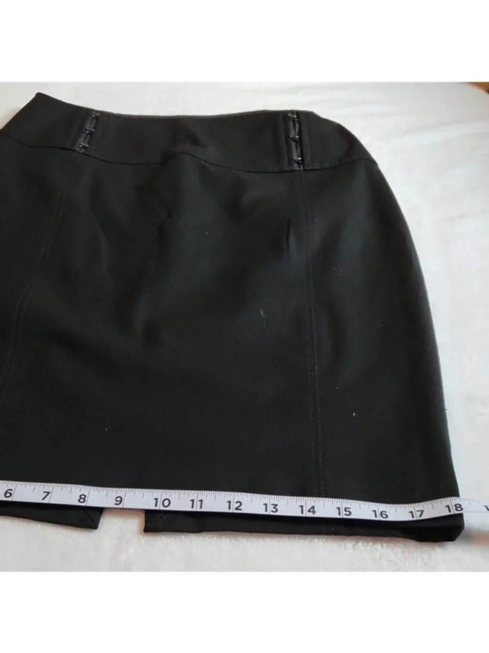 Express Clothing Fitted, Office, Women's Black Skirt, Size 8 with Hip Detail